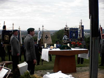 Feldgottesdienst in D�rfleins am Vermi�tendenkmal